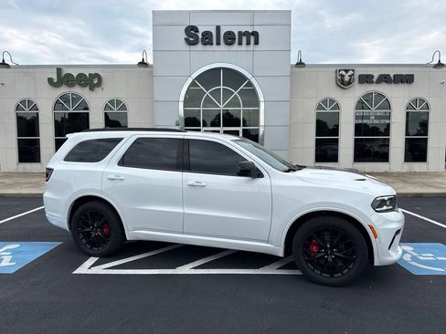 Used 2023 Dodge Durango R/T w/ Blacktop Package AWD/4WD image 2