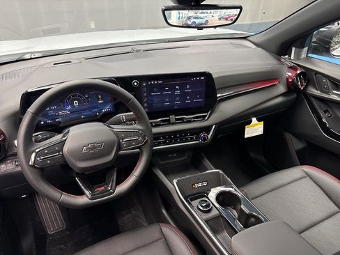 New 2026 Chevrolet Equinox RS AWD/4WD image 23