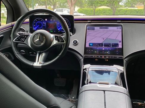 Used 2023 Mercedes-Benz EQE 350+ 4MATIC SUV w/ AMG Line Exterior Package image 19