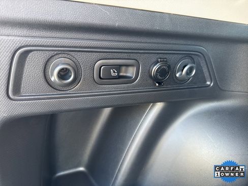 Used 2023 Subaru Forester Touring image 15