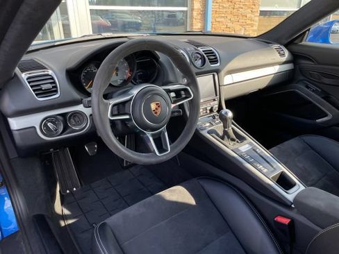 Used 2016 Porsche Cayman GT4 w/ Sport Chrono Package RWD image 2