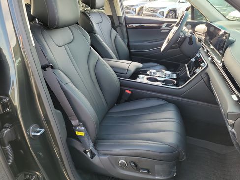 Certified 2025 Genesis GV80 2.5T Standard image 19