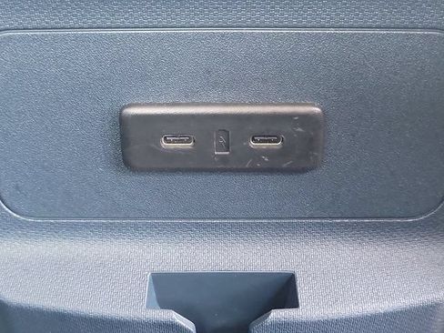 Used 2025 Ford Maverick Lobo AWD/4WD image 26