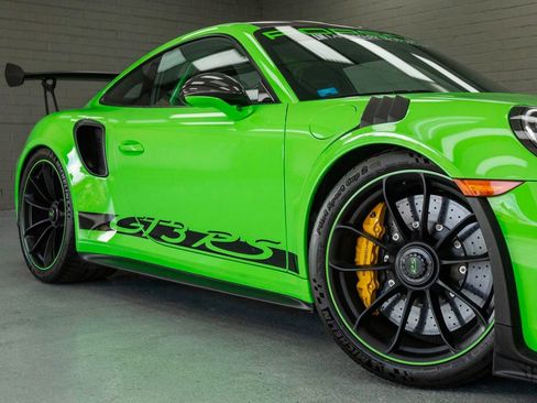 Used 2019 Porsche 911 GT3 RS image 8