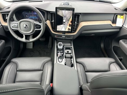 New 2026 Volvo XC60 T8 Ultra w/ Climate Package image 7