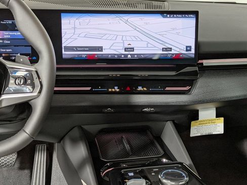 New 2026 BMW 530i xDrive w/ Premium Package AWD/4WD image 19