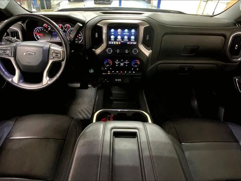 Used 2021 Chevrolet Silverado 1500 LT Trail Boss w/ Convenience Package II image 16