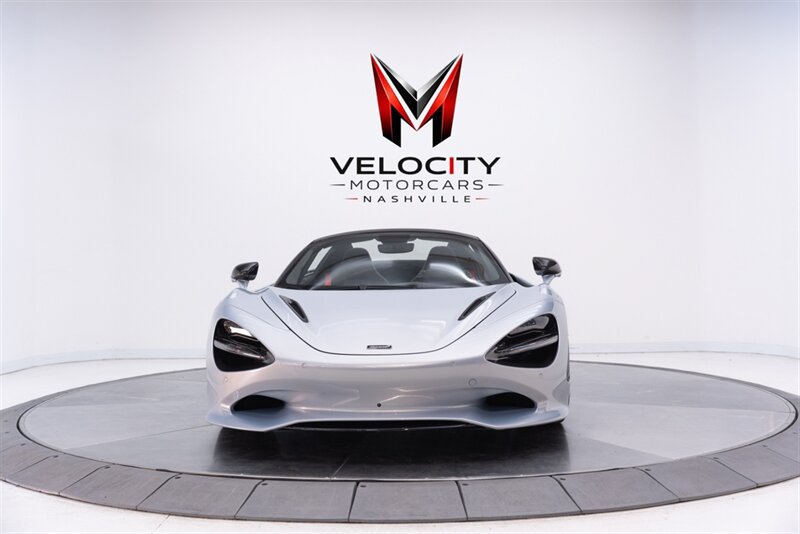 Used 2024 McLaren 750S Spider RWD image 18