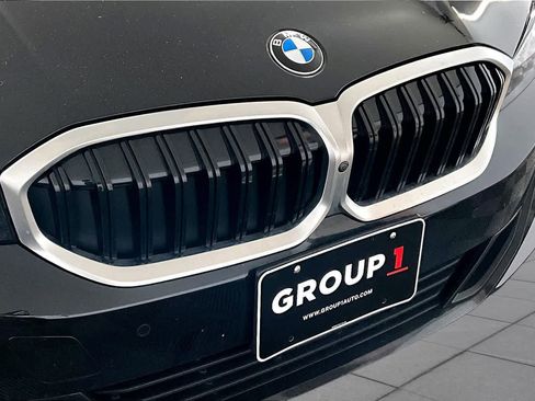 Used 2025 BMW 330i xDrive Sedan AWD/4WD image 30