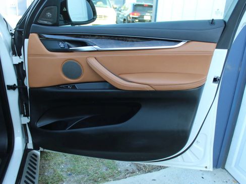 Used 2018 BMW X6 sDrive35i w/ Lighting Package RWD image 24
