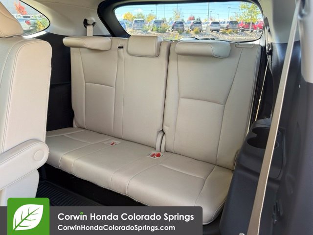 Used 2021 Toyota Highlander Limited AWD/4WD image 25