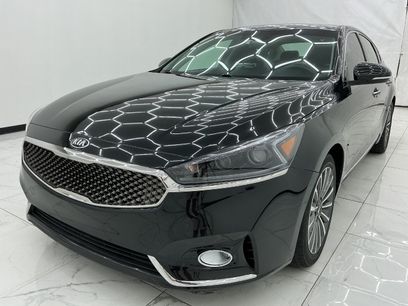 Used 2018 Kia Cadenza Premium