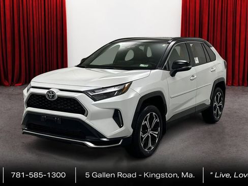 Certified 2025 Toyota RAV4 XSE w/ Weather Package AWD/4WD image 1