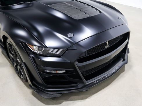 Used 2022 Ford Mustang Shelby GT500 w/ Carbon Fiber Track Pack RWD image 67