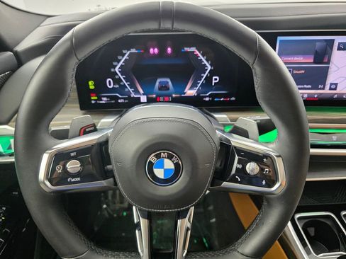 Certified 2024 BMW 740i RWD image 18