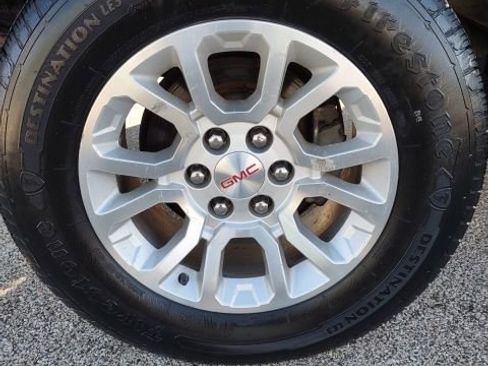 Used 2017 GMC Sierra 1500 SLE w/ SLE Value Package image 25