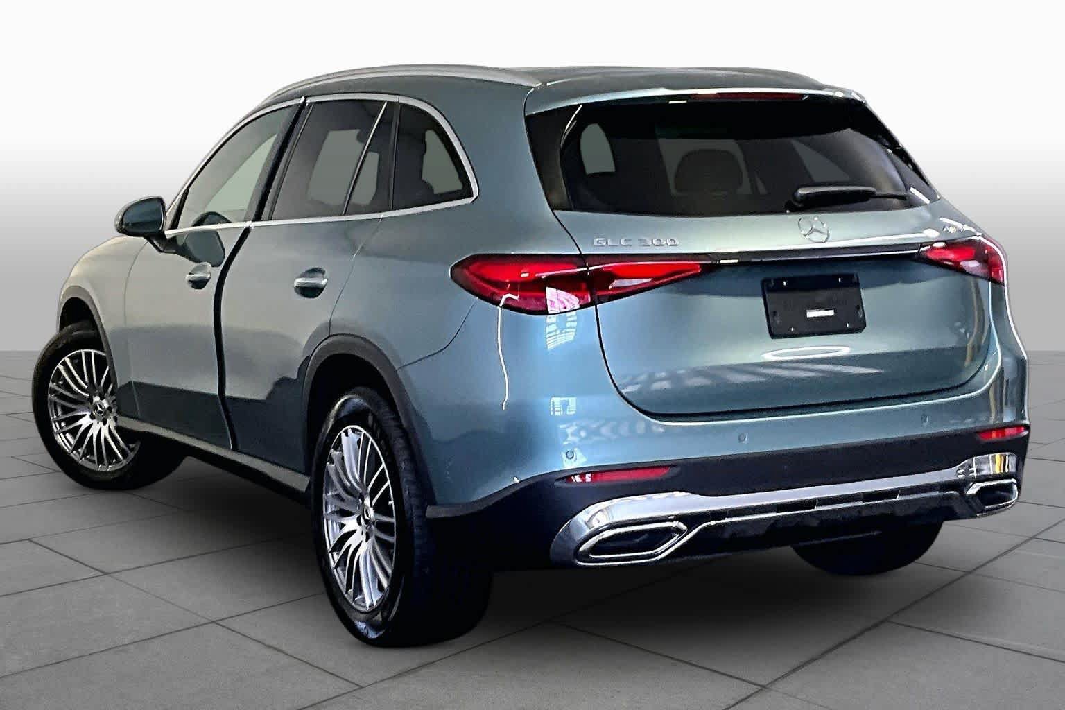 Used 2026 Mercedes-Benz GLC 300 4MATIC image 12