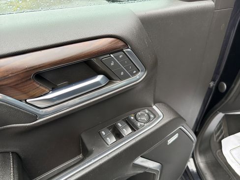 Used 2023 GMC Sierra 1500 SLT w/ SLT Premium Plus Package image 15