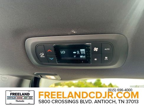 New 2025 Chrysler Pacifica Select FWD image 21
