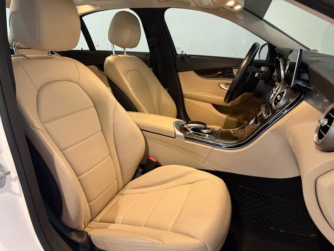 Used 2015 Mercedes-Benz C 300 4MATIC Sedan image 12