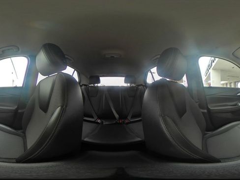 Used 2025 Buick Encore GX Preferred image 42