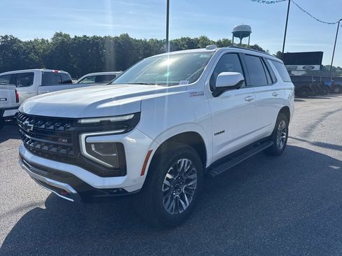 Used 2025 Chevrolet Tahoe Z71 AWD/4WD image 4