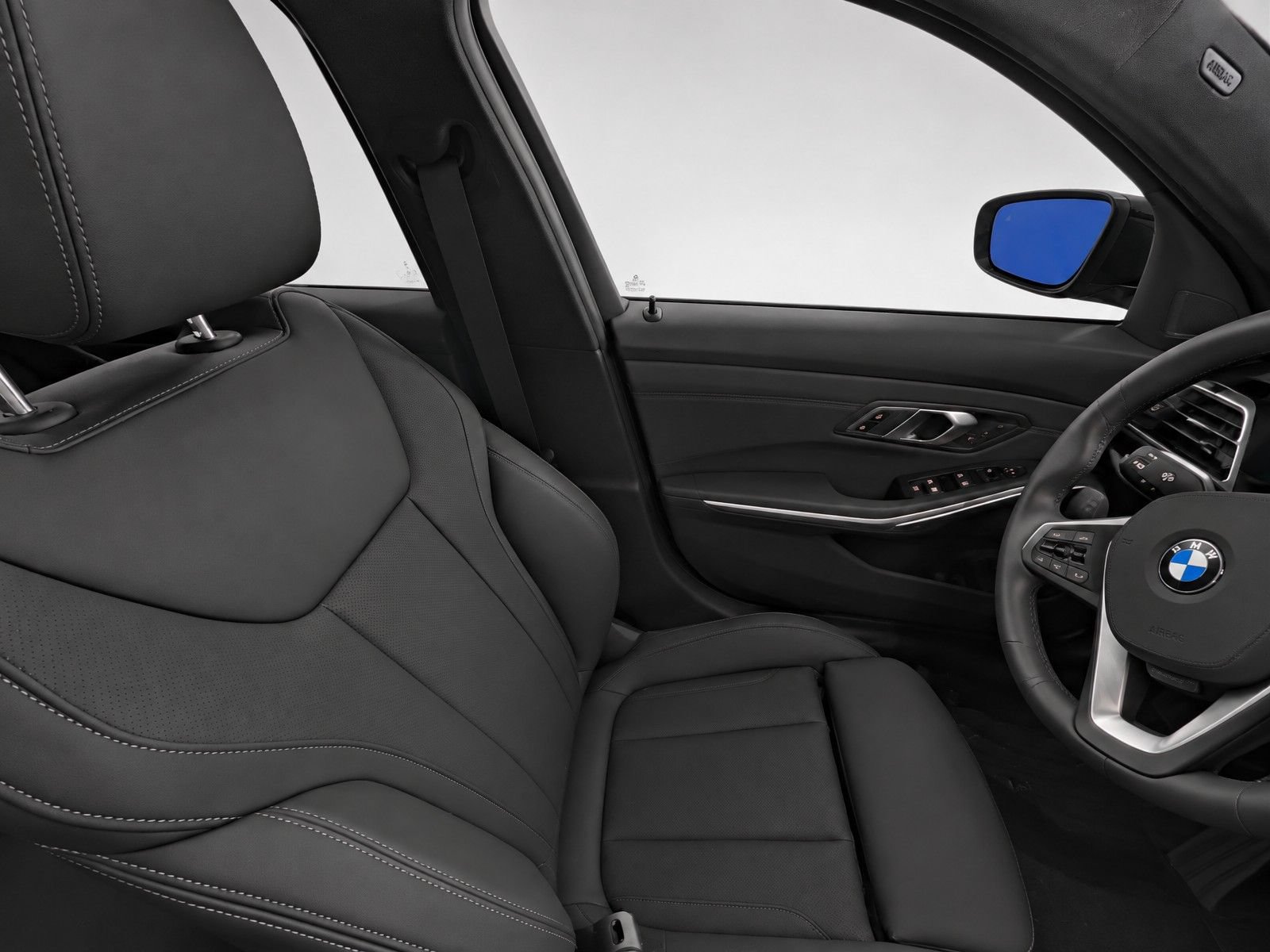 Certified 2026 BMW 330i Sedan RWD image 10