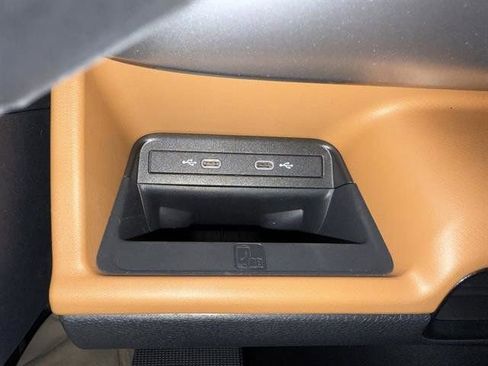 New 2025 Volkswagen ID. Buzz Pro S image 21