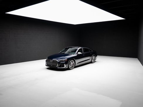 Used 2024 Audi S8 image 84