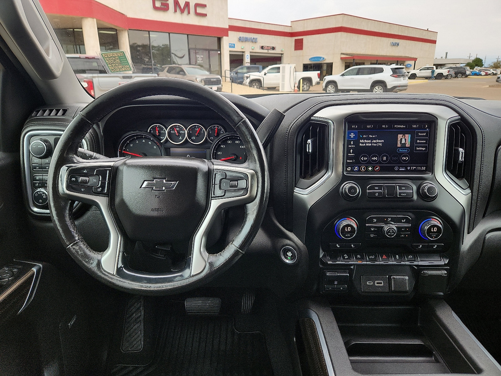 Used 2020 Chevrolet Silverado 1500 LT Trail Boss AWD/4WD image 14
