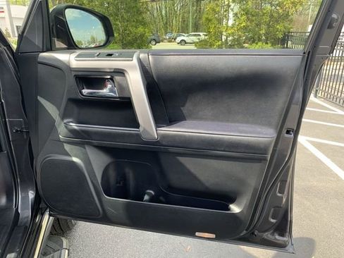 Used 2022 Toyota 4Runner Limited image 13
