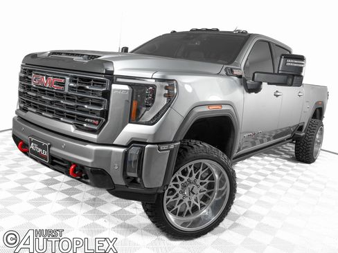 Used 2024 GMC Sierra 2500 AT4 w/ AT4 Preferred Package image 1
