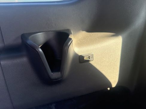 Used 2023 Ford Transit 350 XLT image 36