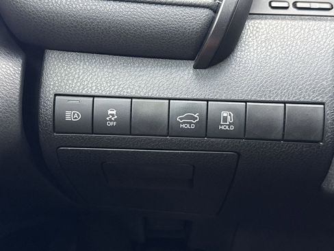 Used 2019 Toyota Camry XSE FWD image 33
