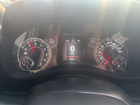 Used 2022 RAM 2500 Tradesman image 20