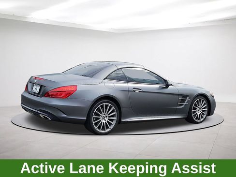 Used 2018 Mercedes-Benz SL 550 image 11