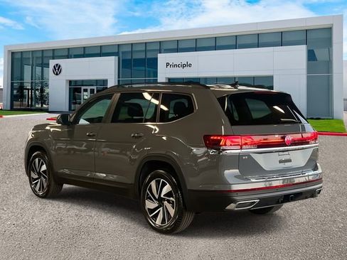 New 2026 Volkswagen Atlas SE FWD image 4