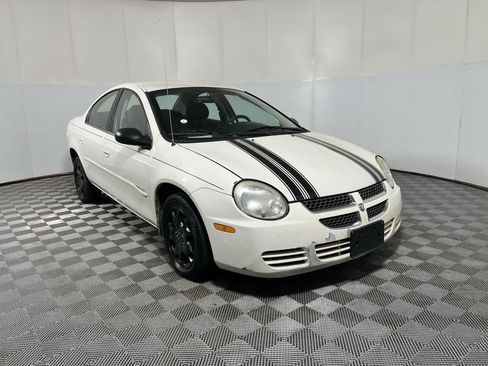 Used 2003 Dodge Neon SXT FWD image 2