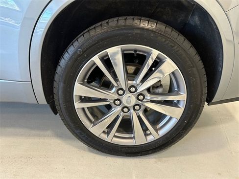 Certified 2024 Cadillac XT6 Premium Luxury image 9
