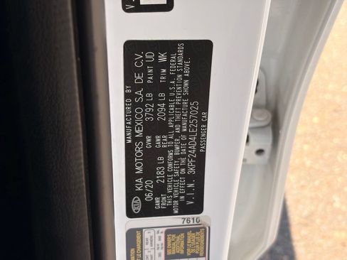 Used 2020 Kia Forte LXS FWD image 31