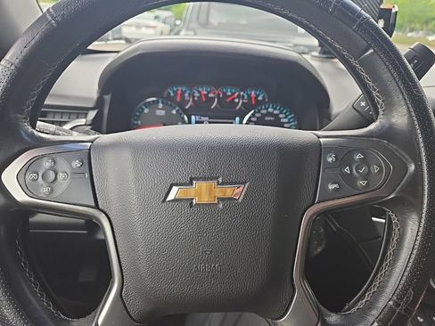 Used 2019 Chevrolet Suburban LT AWD/4WD image 7