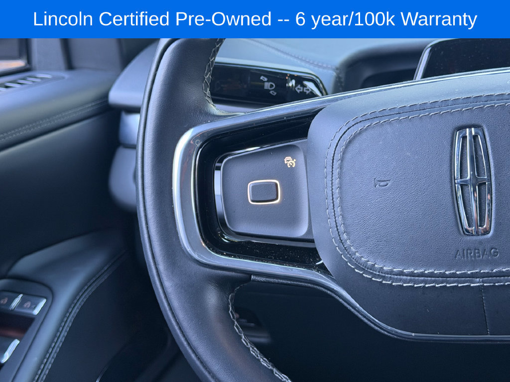 Used 2026 Lincoln Navigator Premiere AWD/4WD image 18