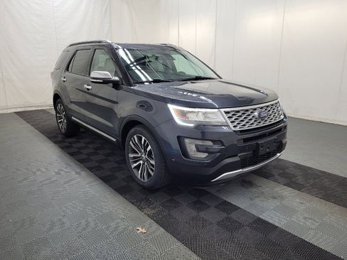 Used 2017 Ford Explorer Platinum image 13