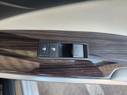 Used 2014 Lexus IS 250 AWD w/ Luxury Package w/Gray Wood image 61