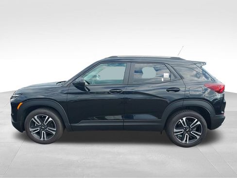 New 2026 Chevrolet TrailBlazer LT w/ Convenience Package FWD image 2