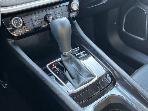 Certified 2022 Jeep Compass Latitude image 24