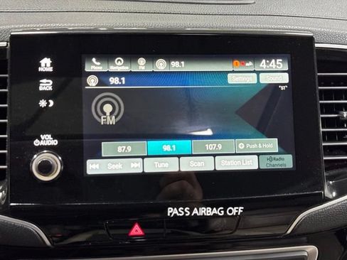 Used 2019 Honda Pilot Touring image 5