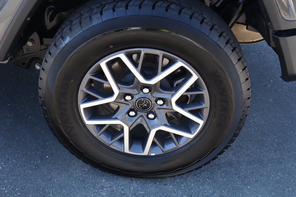 Certified 2025 Jeep Wrangler Unlimited Sahara AWD/4WD image 11