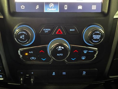 Used 2022 RAM 1500 Warlock AWD/4WD image 37