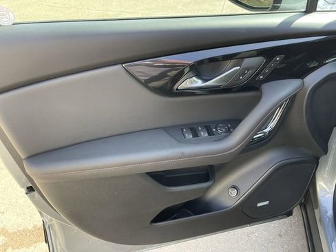 New 2025 Chevrolet Blazer RS w/ Driver Confidence II Package image 10